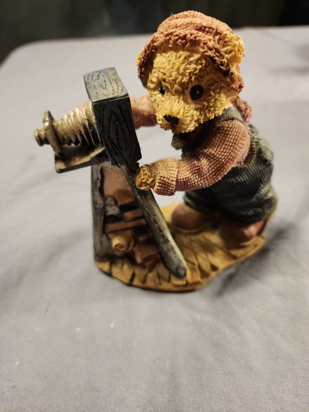 5.25" Bear Taking Picture Figurine Old Camera Vintage